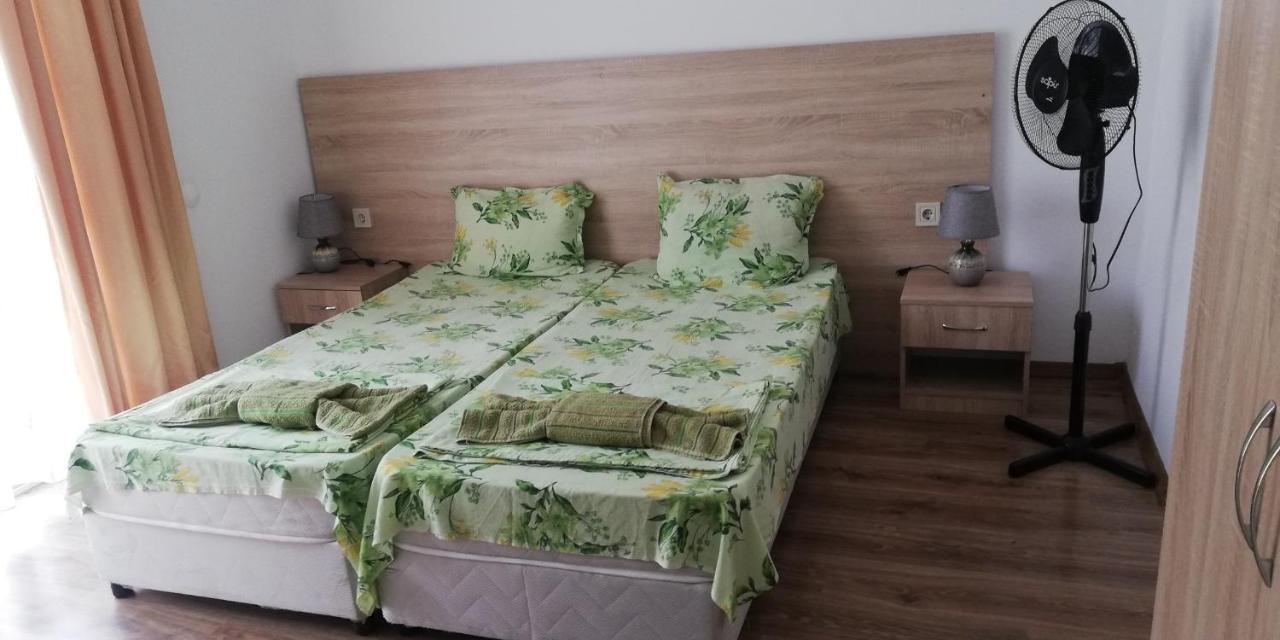 Guest House Ares Созополь Екстер'єр фото